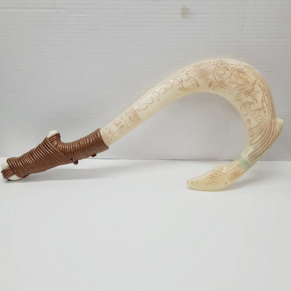 Disney Moana Maui's Magical Fish Hook Toy Lights Up Cosplay 20" Works - Picture 2 of 11